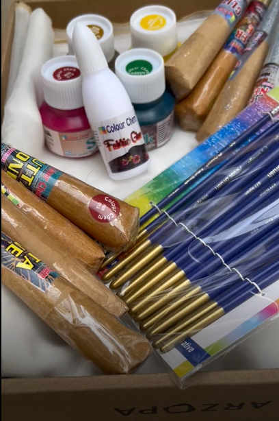 MEGA DEAL FABRIC PAINTING KIT